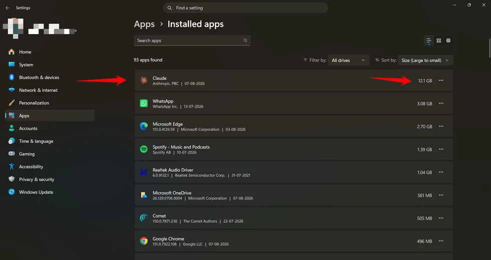 Windows Settings showing Claude app using 12.1GB before cleanup